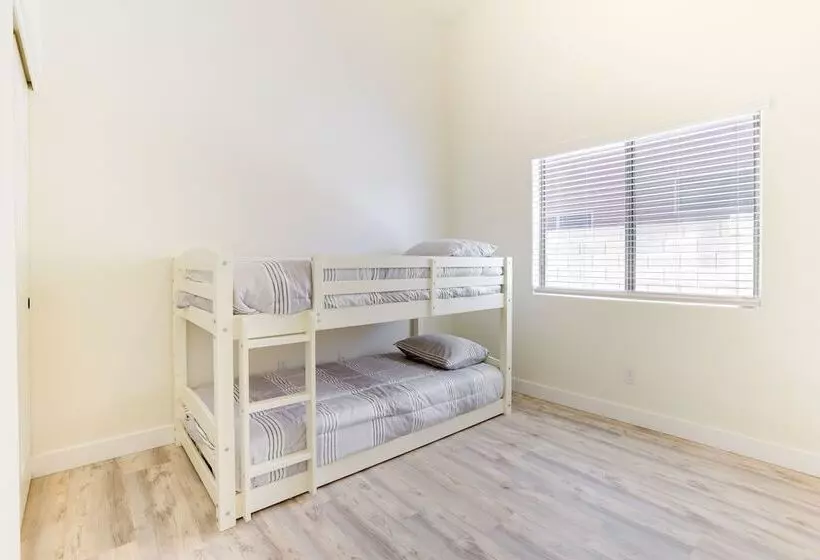 Spacious Estrella Oasis W/ Private Pool!
