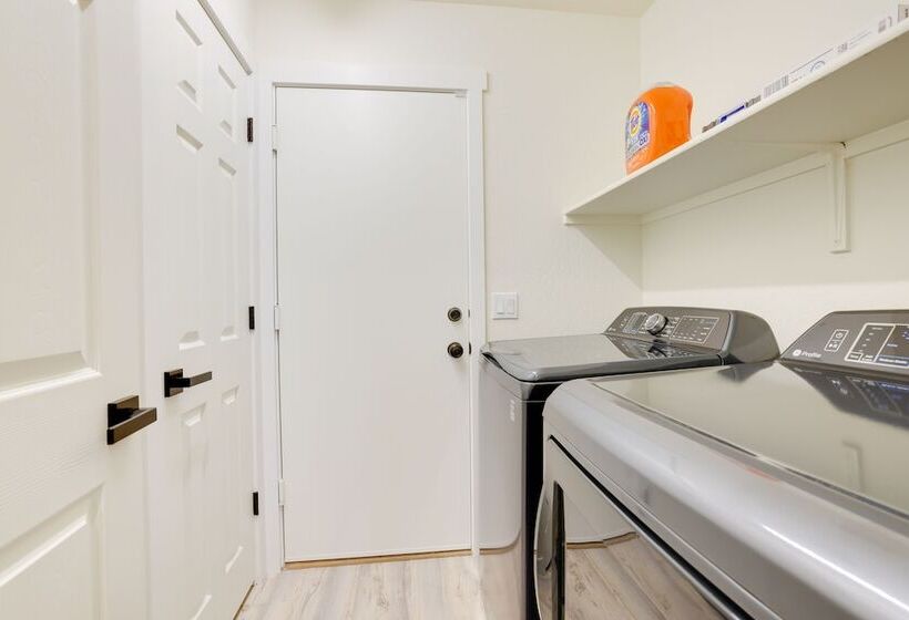 Spacious Estrella Oasis W/ Private Pool!