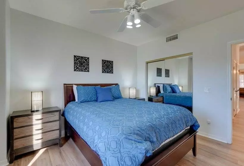 Spanish Style Glendale Home W/ Golf Course Views!