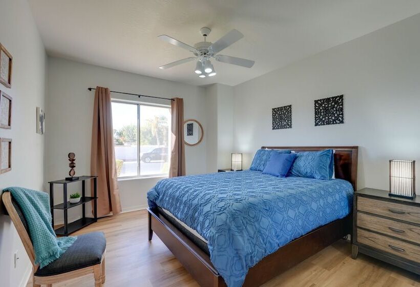 Spanish Style Glendale Home W/ Golf Course Views!