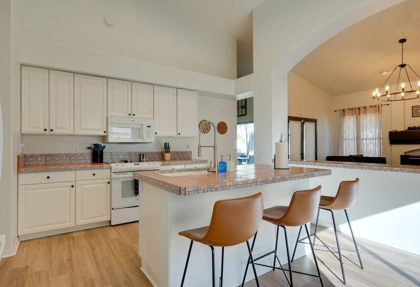 Spanish Style Glendale Home W/ Golf Course Views!