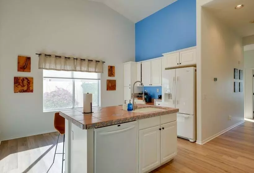 Spanish Style Glendale Home W/ Golf Course Views!