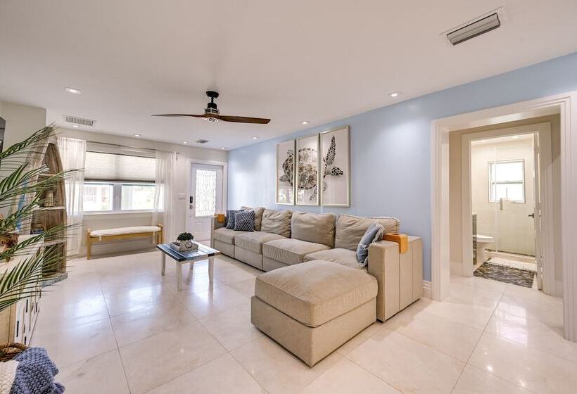 Updated Naples Retreat W/ Private Pool & Patio!