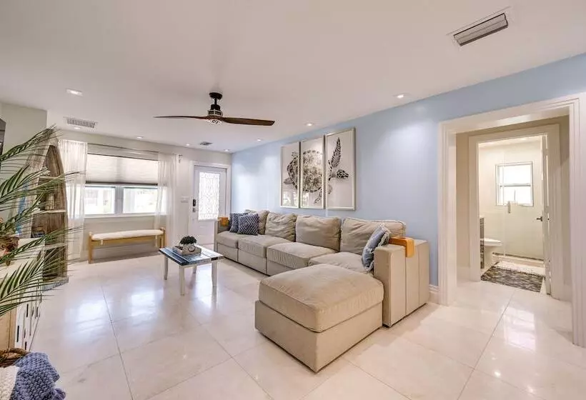 Updated Naples Retreat W/ Private Pool & Patio!