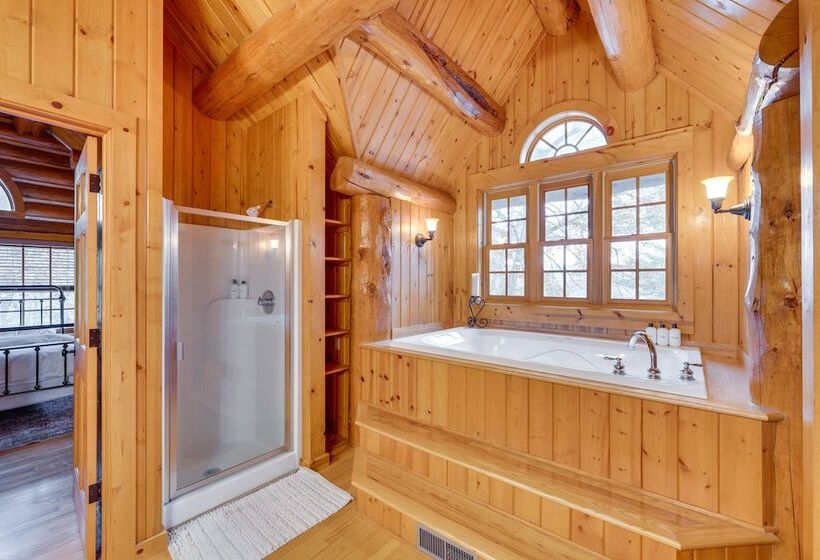 Waterfront Sugar River Cabin W/ Dock & Game Room!