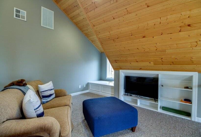 Wintergreen Resort Home: Close To Slopes & Trails