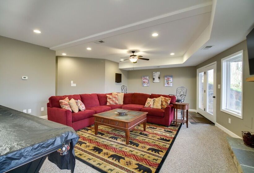 Wintergreen Resort Home: Close To Slopes & Trails