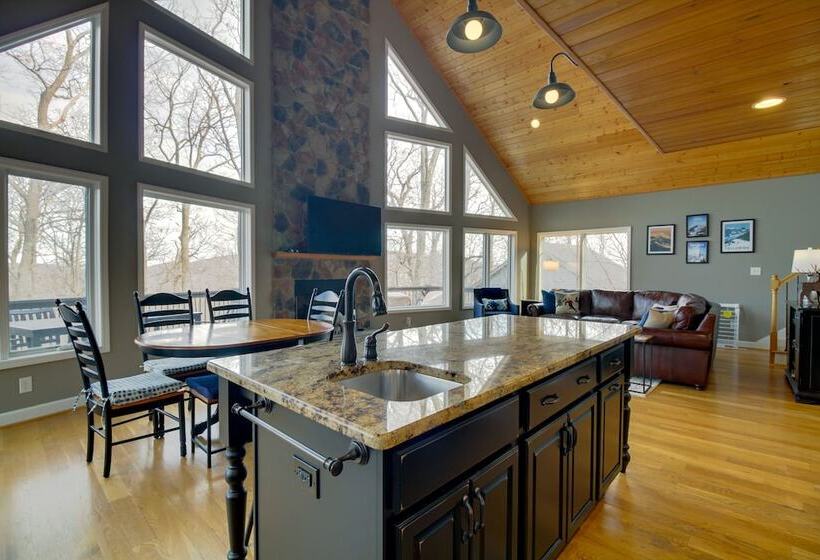 Wintergreen Resort Home: Close To Slopes & Trails