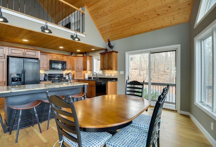 Wintergreen Resort Home: Close To Slopes & Trails