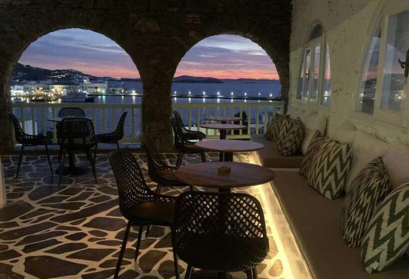 Yalos Hotel Sunset View