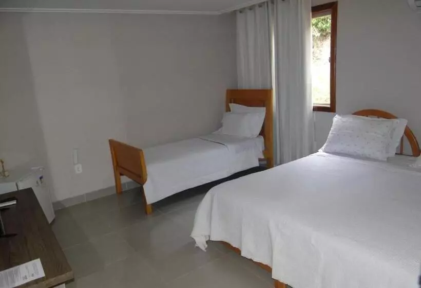 Retkeilymaja Canto De Roca Turismo E Lazer