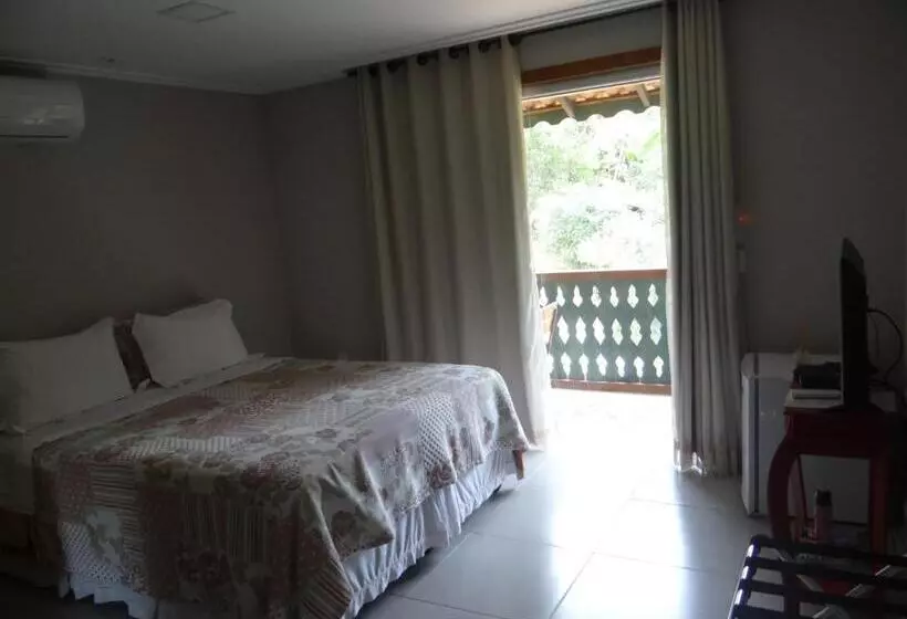 Retkeilymaja Canto De Roca Turismo E Lazer