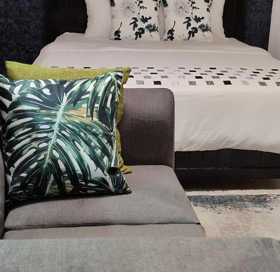 تختخواب و صبحانه Swanky Stays