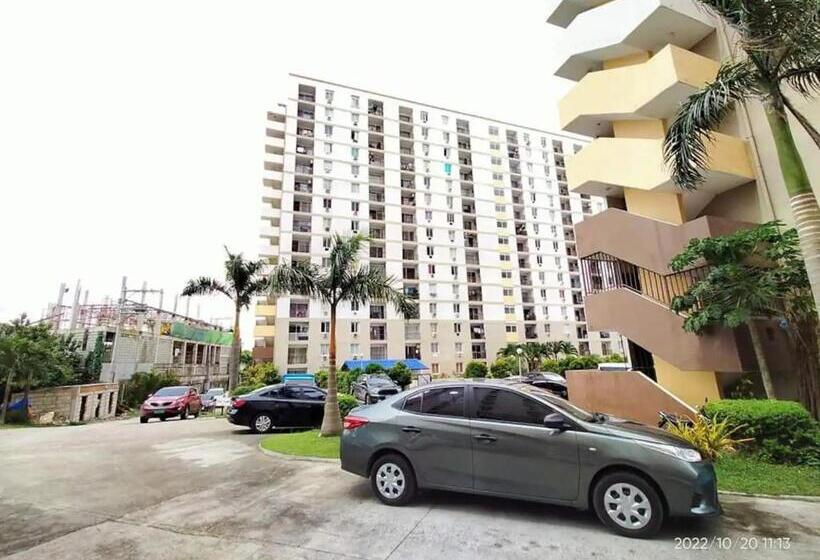 Bed and Breakfast Tranquil Cool Studio Condo Mactan Cebu