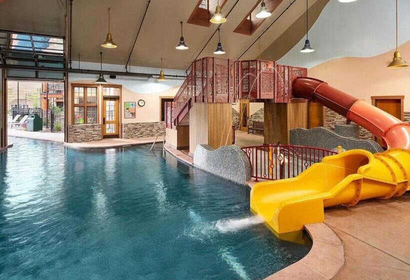 فندق Fresh Snow! Exquisite Upscale Oasis · Ski Resort