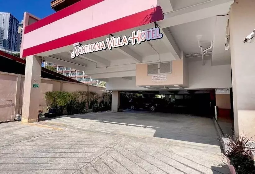Hotelli Nanthana Villa