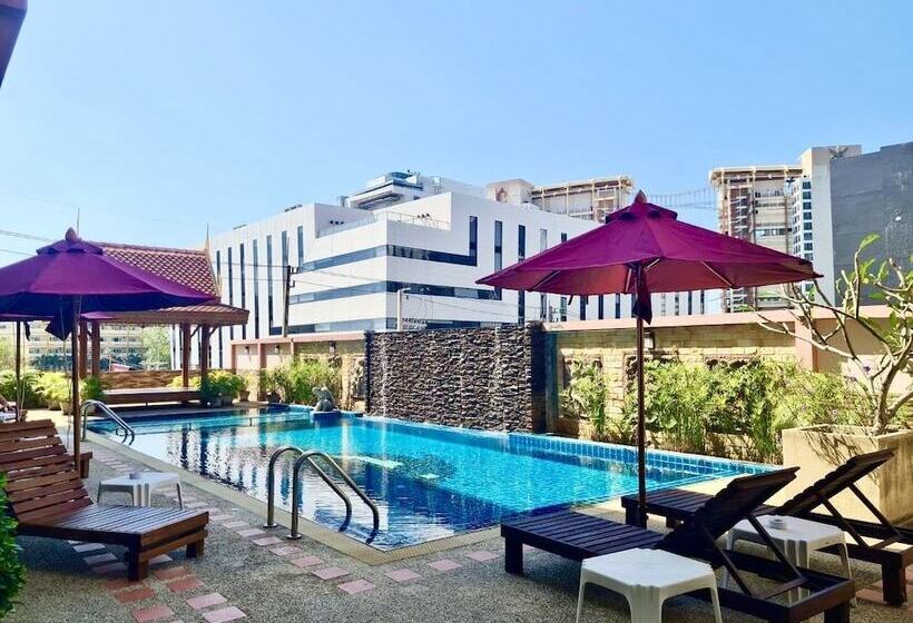 فندق Nanthana Villa