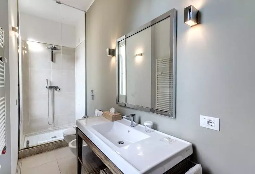 هتل Suite Santa Tecla