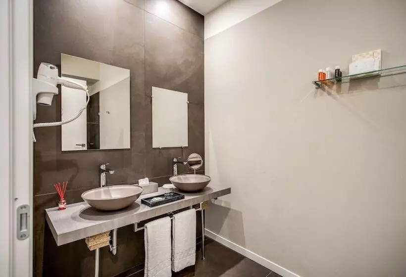 هتل Suite Santa Tecla