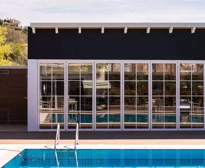 Hotelli Villa Bianca