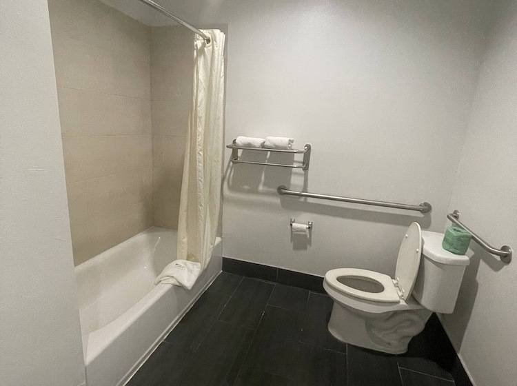 مُتل Regency Inn And Suites