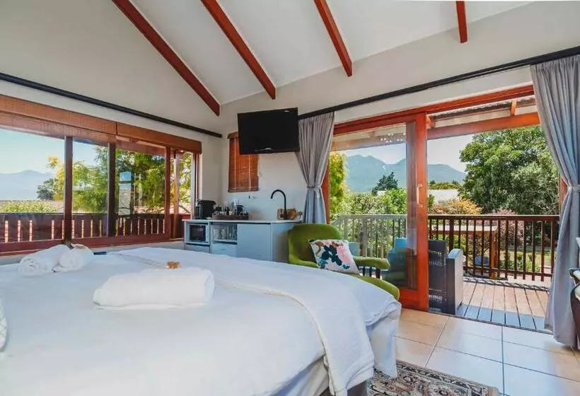 Majatalo Atello Guesthouse