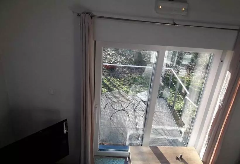 ペンション La Cave Au Chat Pitre  Le Fenil