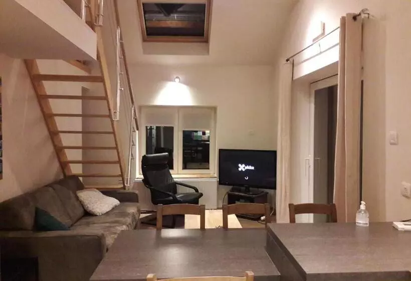 ペンション La Cave Au Chat Pitre  Le Fenil