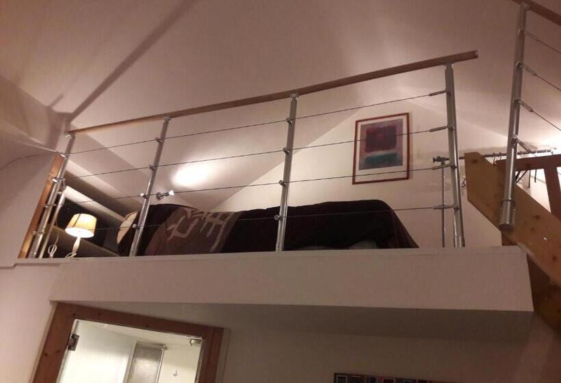 پانسیون La Cave Au Chat Pitre  Le Fenil