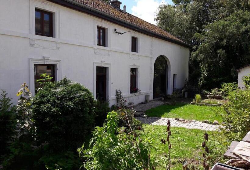 پانسیون La Cave Au Chat Pitre  Le Fenil