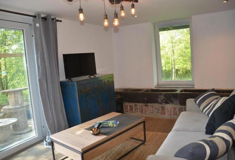 پانسیون La Cave Au Chat Pitre  Le Fenil