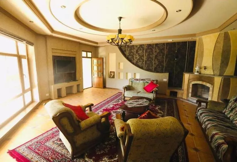 Majatalo Mavie Guest House