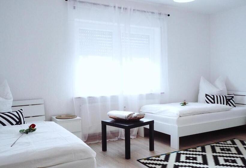 Пансион Neumarkt Wohnung