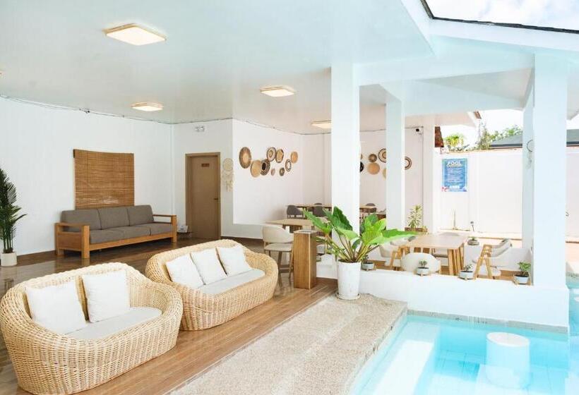 استراحتگاه Seapearl Of Alona