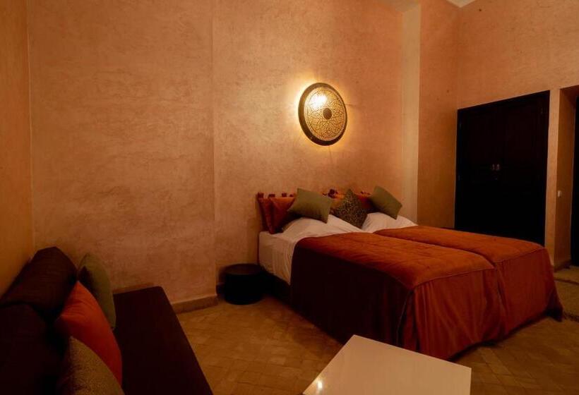 ریاض Villa Septha