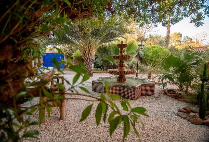 ریاض Villa Septha