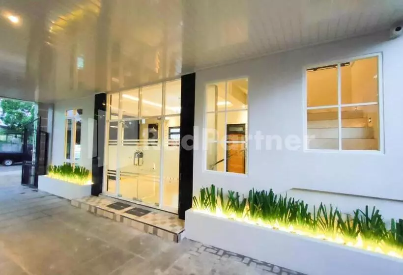 The Paragon Hotel Cilacap Redpartner