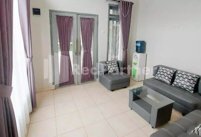 The Paragon Hotel Cilacap Redpartner