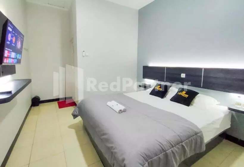 The Paragon Hotel Cilacap Redpartner