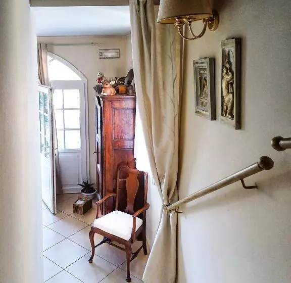 Aamiaismajoitus (B&B) Lotus Country House