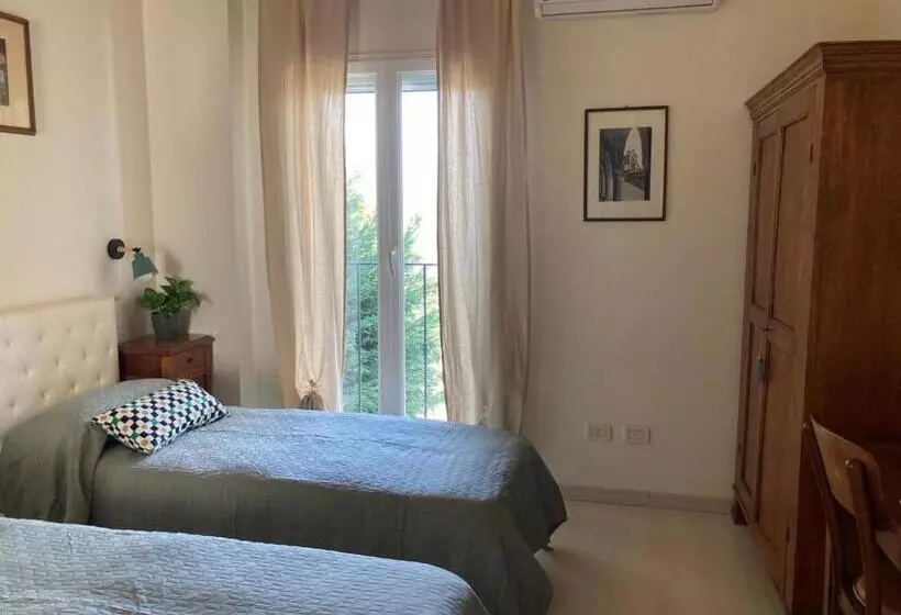 Aamiaismajoitus (B&B) Lotus Country House