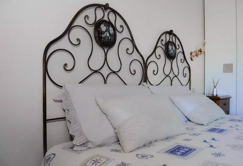 Aamiaismajoitus (B&B) Lotus Country House