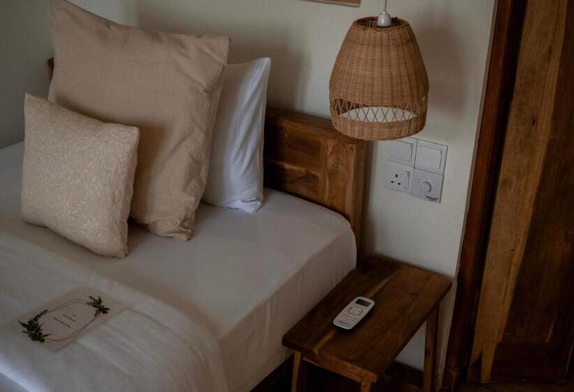 호텔 Blue Waves Surf House   Beach