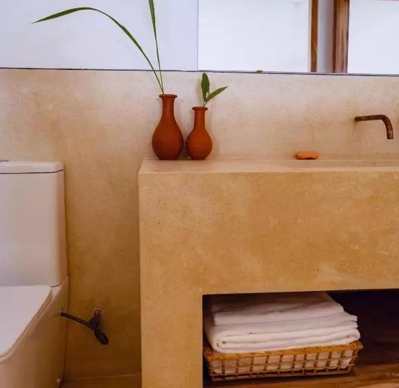 Hotelli Blue Waves Surf House   Beach