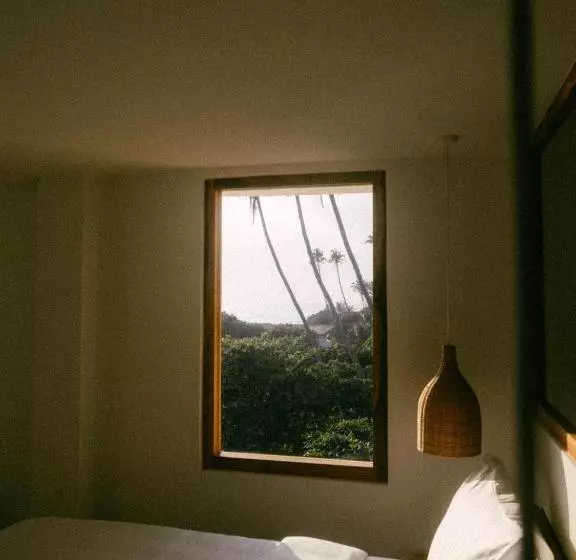 Hotelli Blue Waves Surf House   Beach