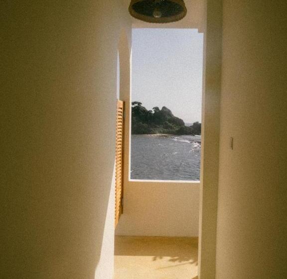 호텔 Blue Waves Surf House   Beach