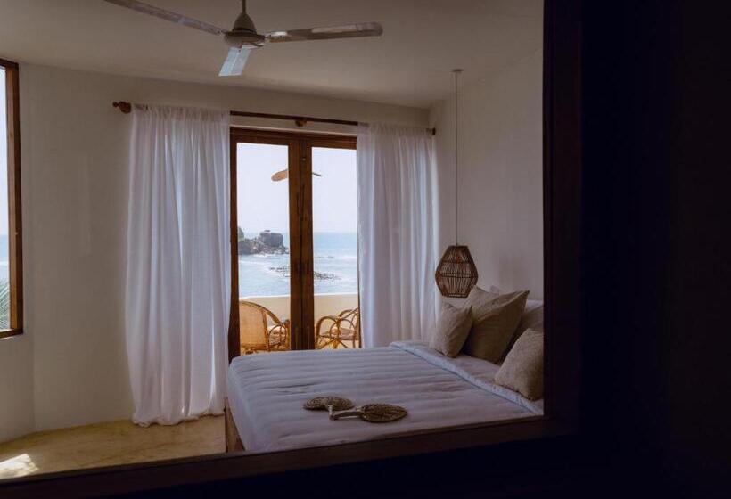 호텔 Blue Waves Surf House   Beach