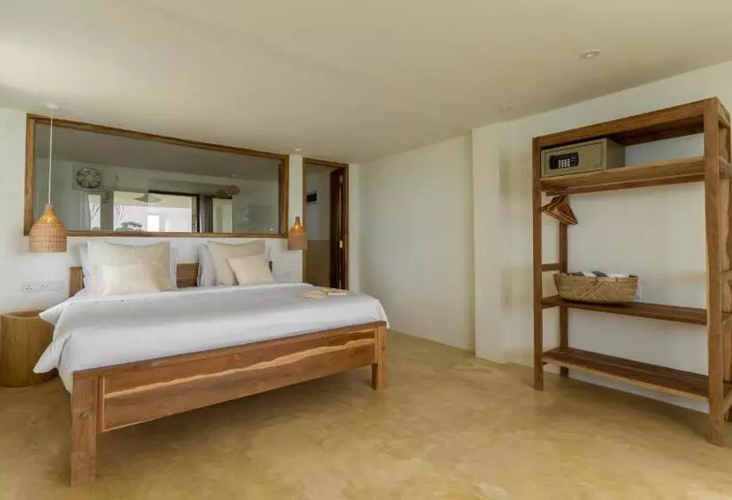 Hotelli Blue Waves Surf House   Beach