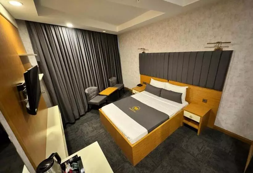 E5 Park Otel