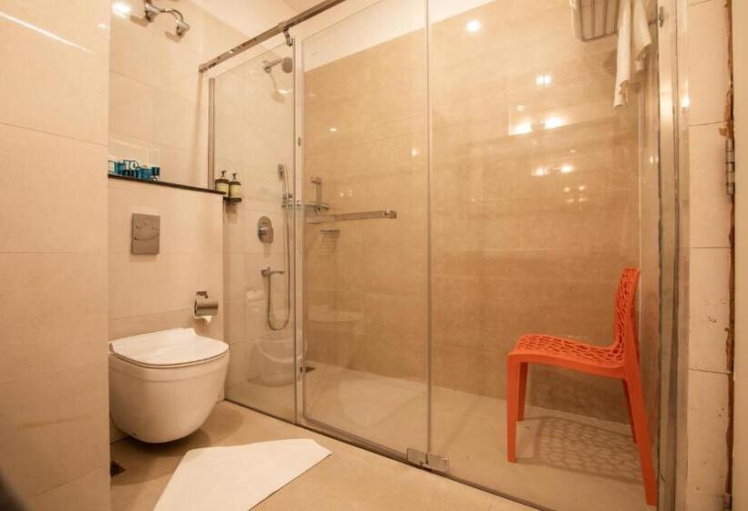 Отель Mayfair World Cup Village